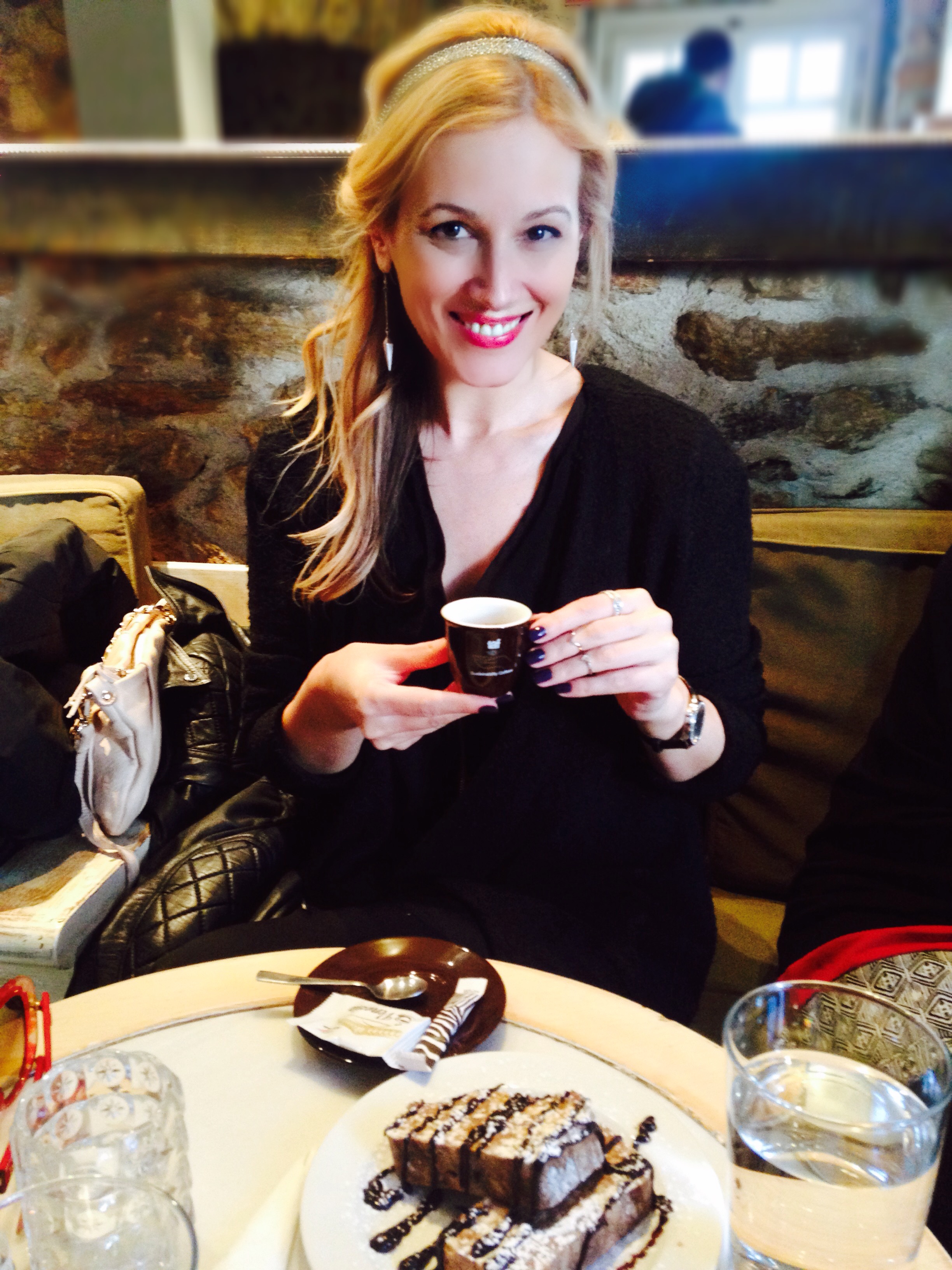 Gabriela Simion Vacanta in Atena Desert 