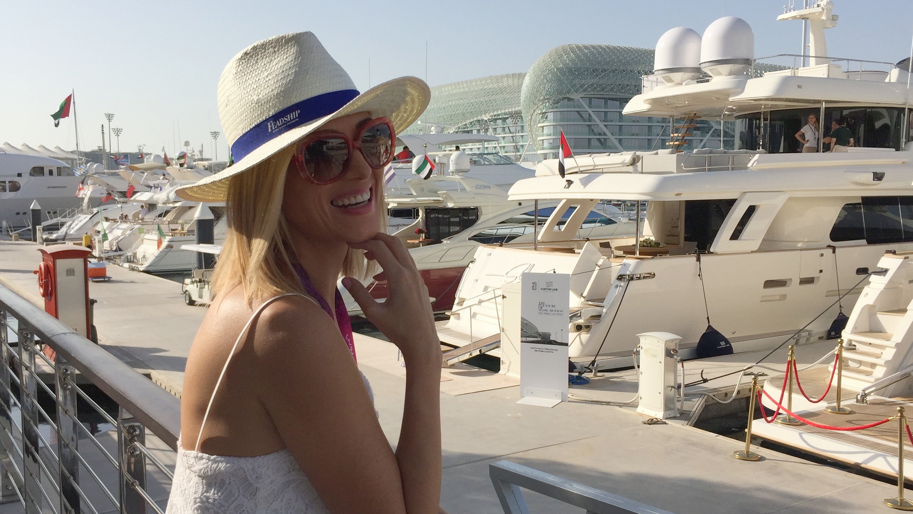 Gabriela Simion Abu Dhabi Vacanta Vesela