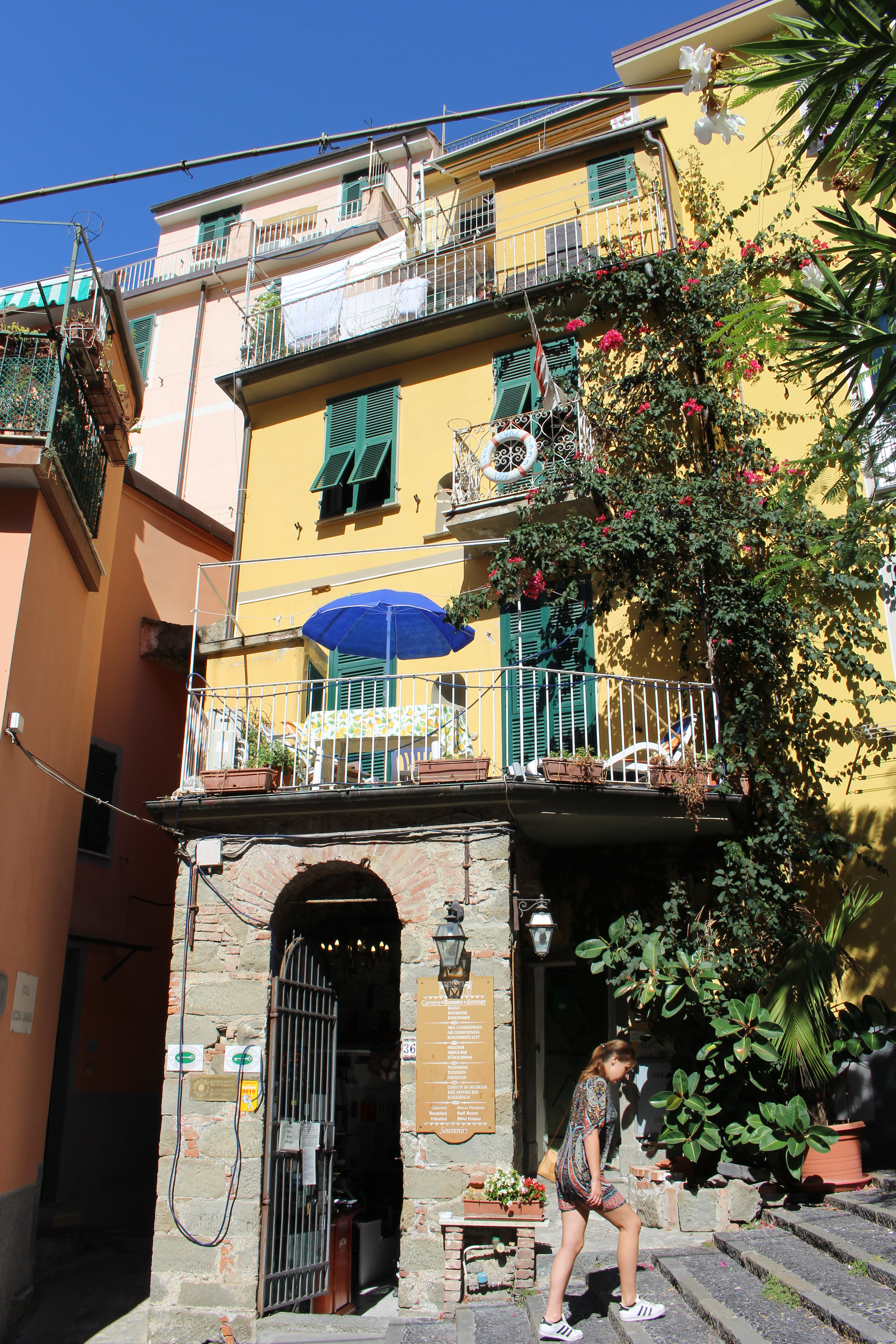 gabriela-simion-cinque-terre21Gabriela Simion Cinque Terre AirBnb