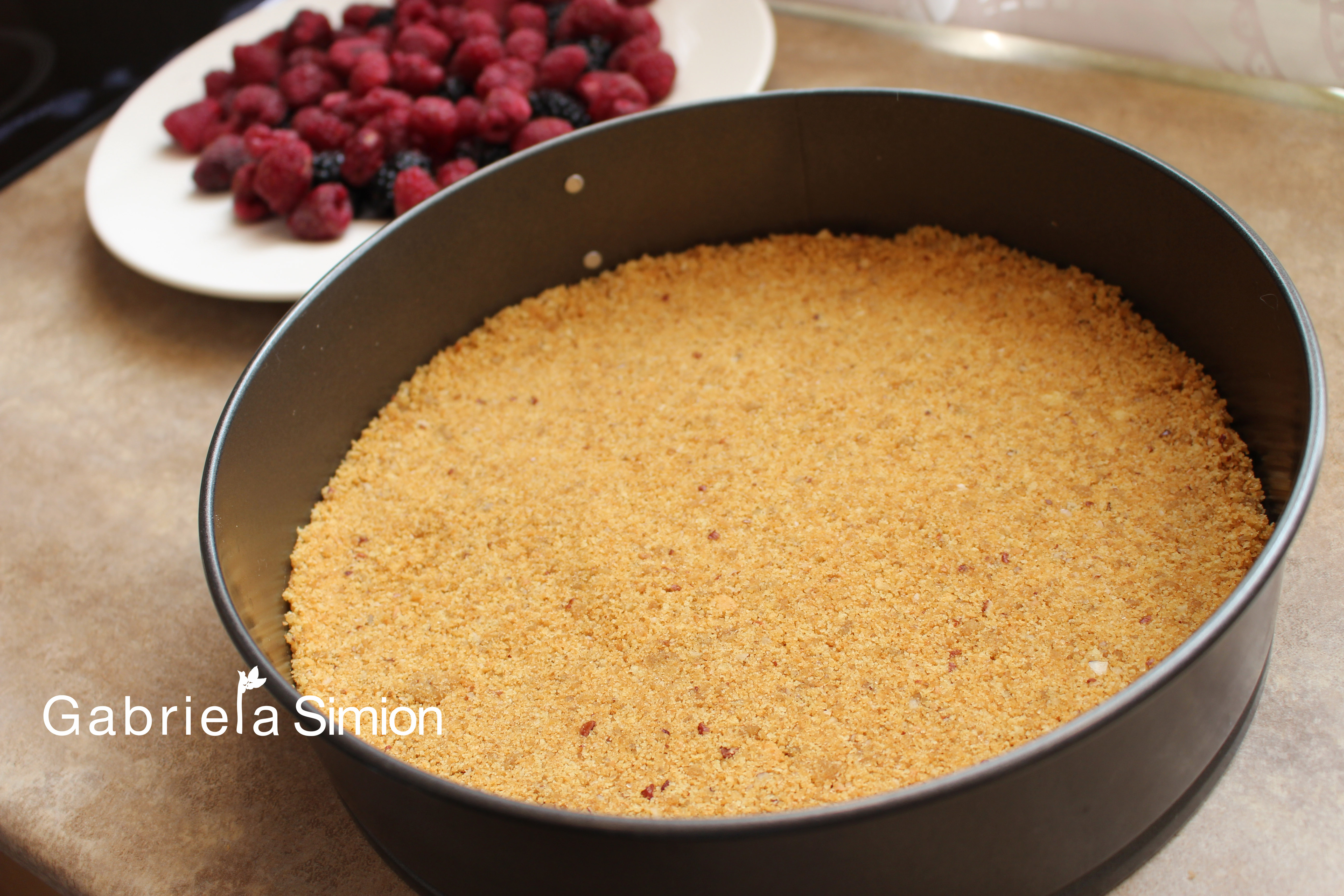 Reteta Usoara Tort De Tiramisu Cu Fructe de Padure Gabriela Simion Reteta Usoara Tort De Tiramisu Cu Fructe de Padure Gabriela Simion
