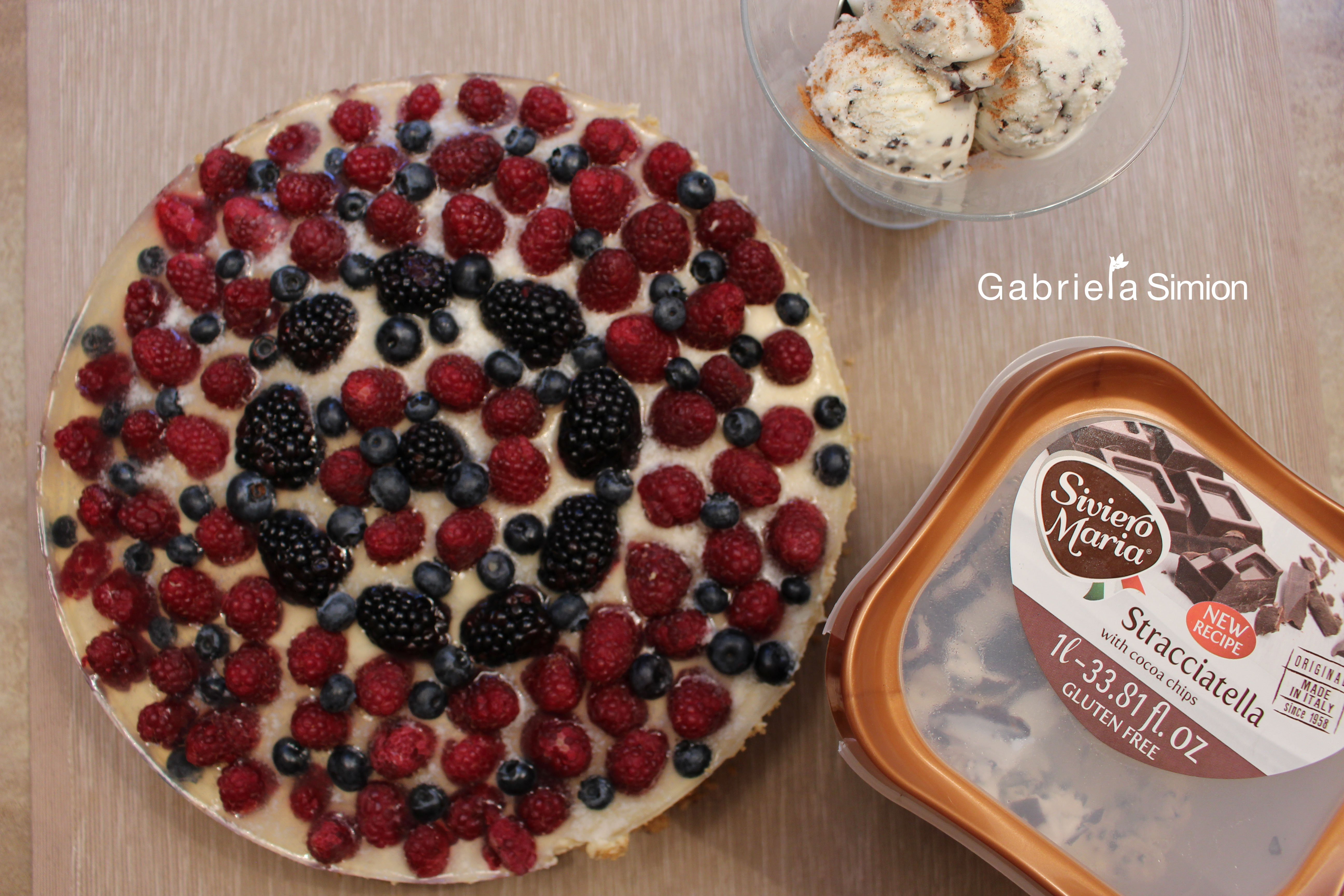 Tort De Tiramisu Cu Fructe de Padure Gabriela Simion Retete de Weekend Tort De Tiramisu Cu Fructe de Padure Gabriela Simion Retete de Weekend