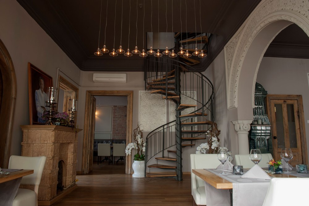 Restaurant Joseph by Joseph Hadad Gabriela Simion