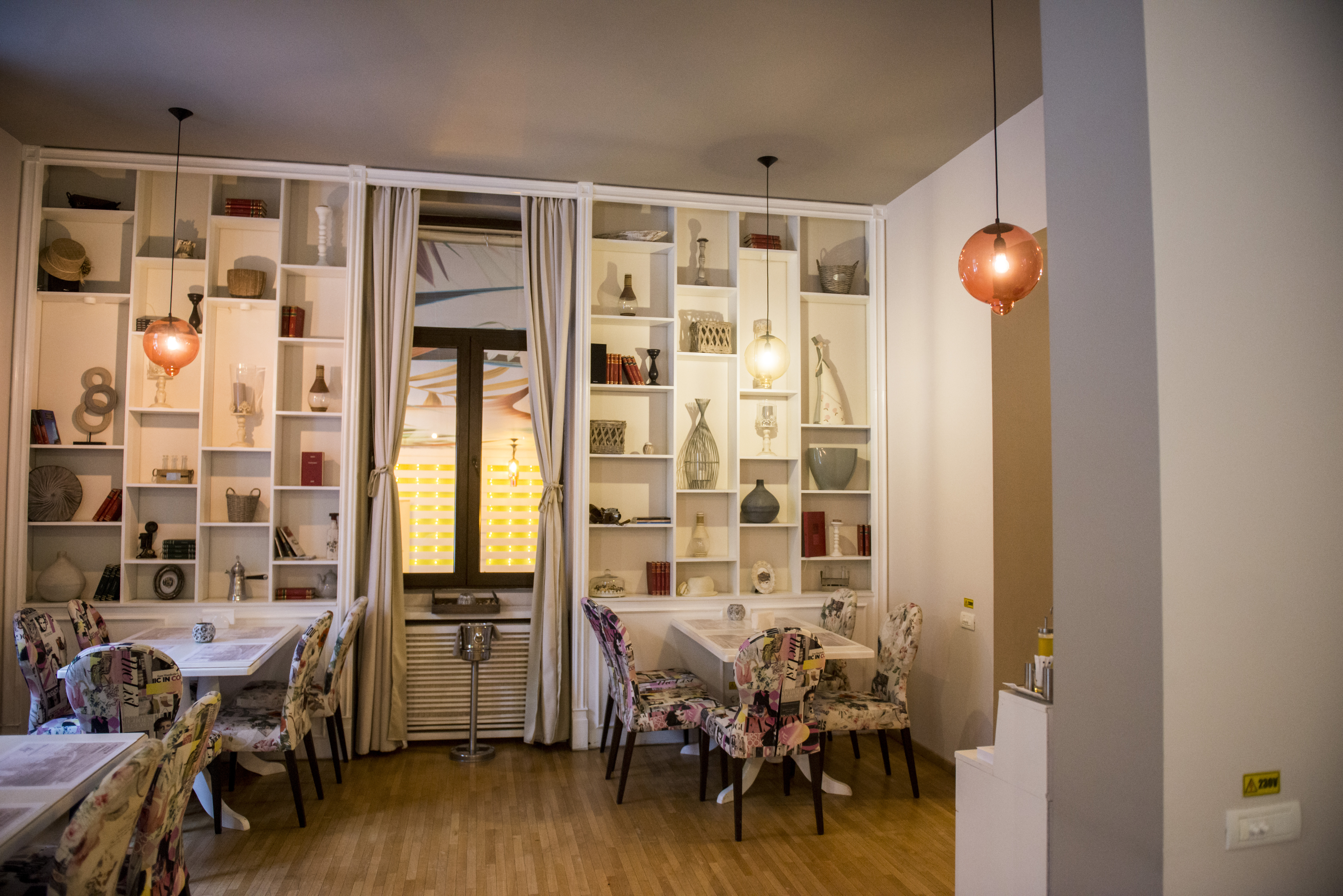 Interior Lugo Restaurant Lounge Gabriela Simion