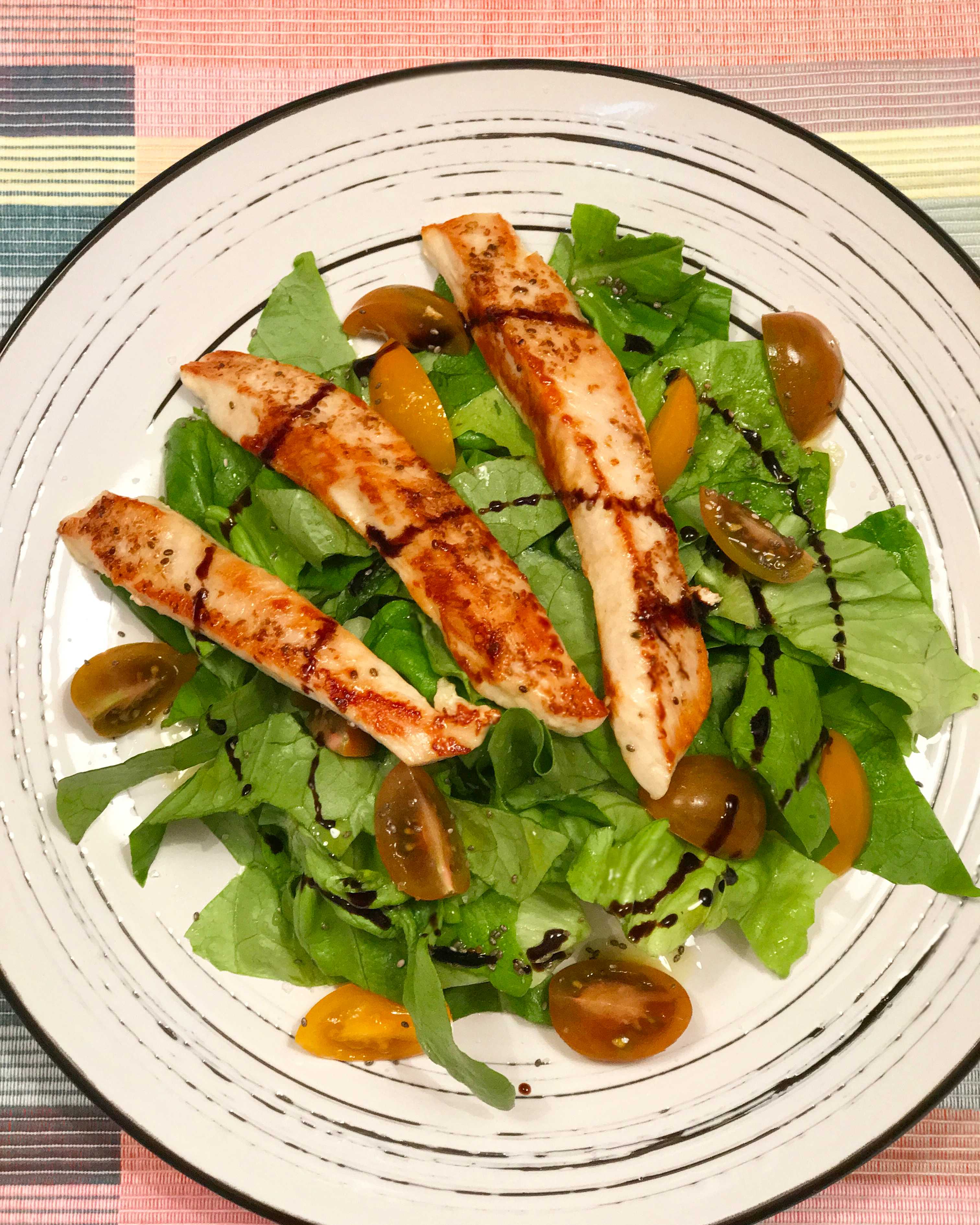 reteta-ingrediente-salata-de-primavara-cu-piept-de-curcan