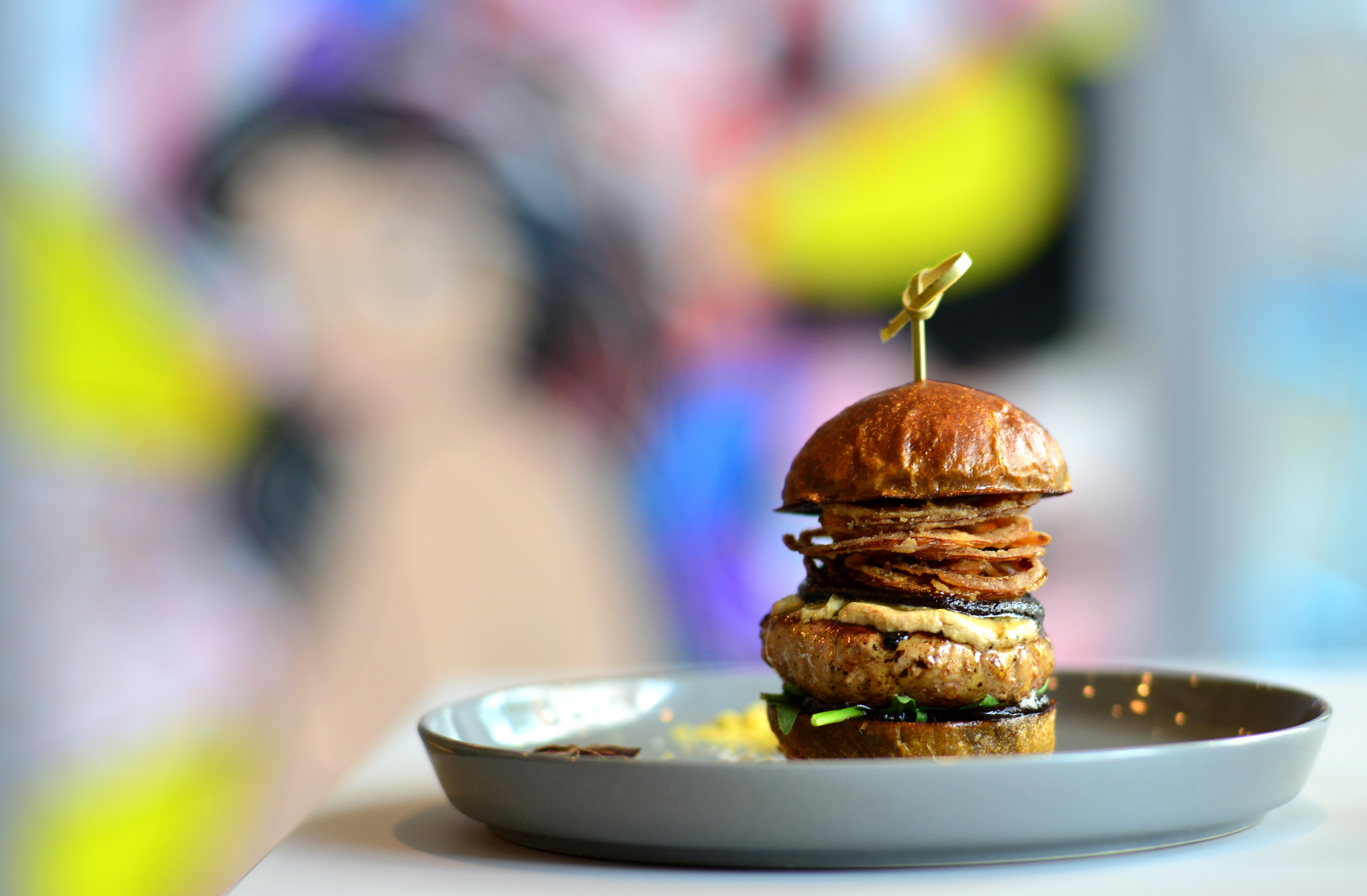 Burger Fine Dining, EMTE Burger & Street Food Gourmet, Gabriela Simion