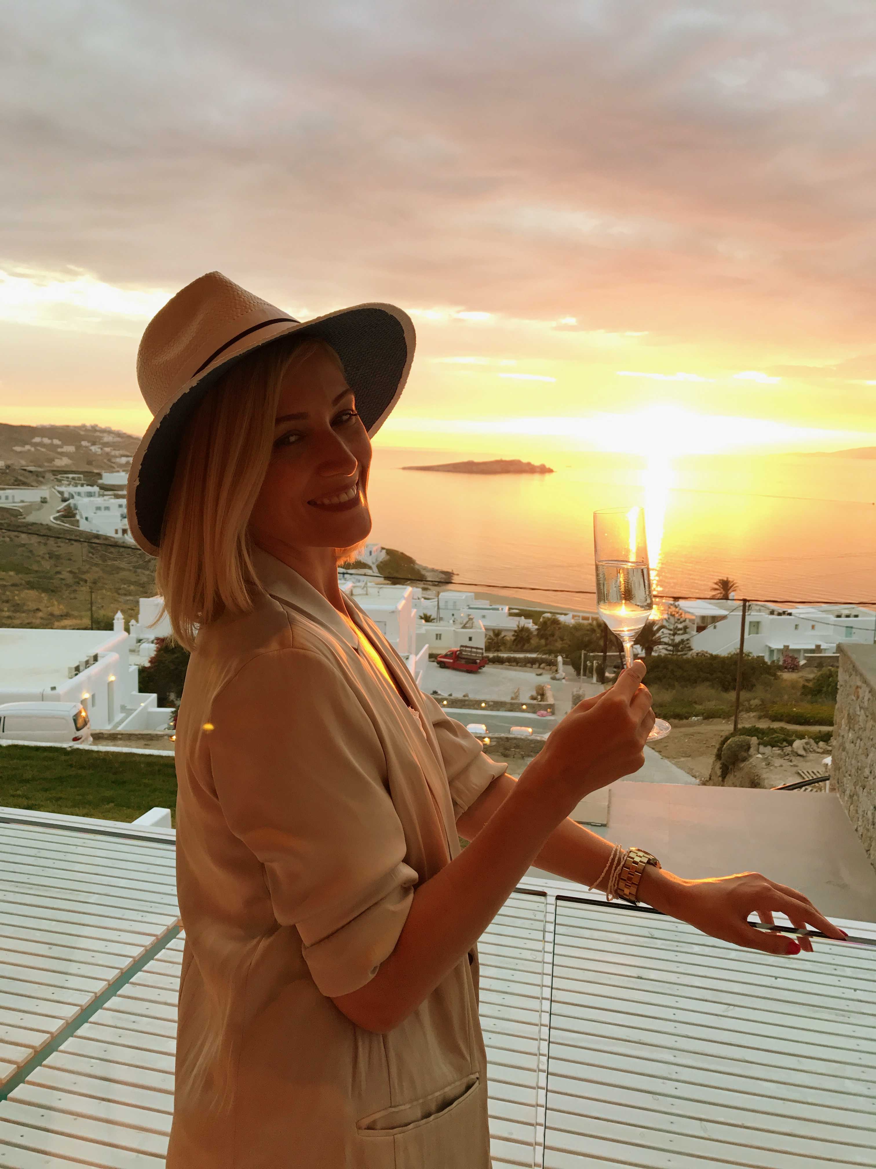 Mykonos_hot_places_Gabriela_Simion_holiday40