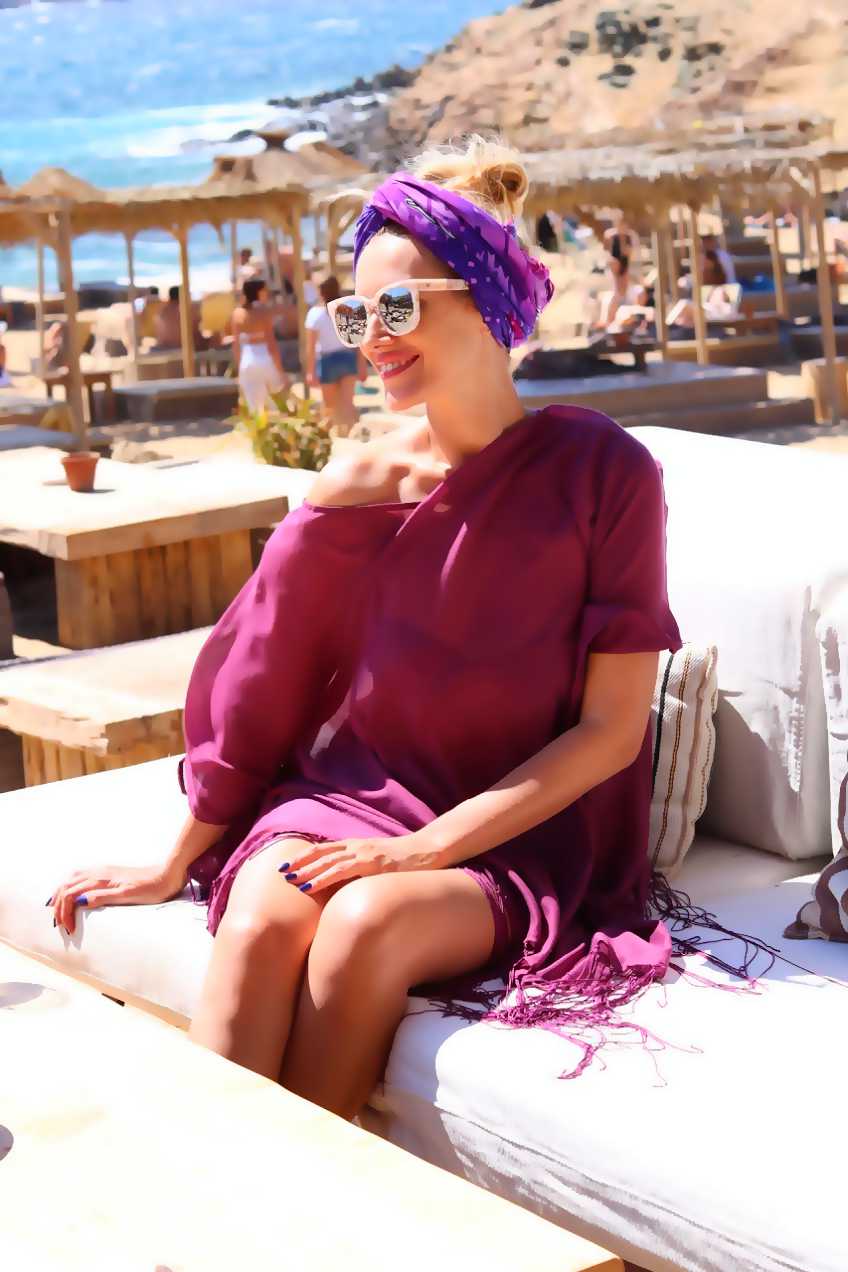 Poze Gabriela Simion, Plaje Mykonos