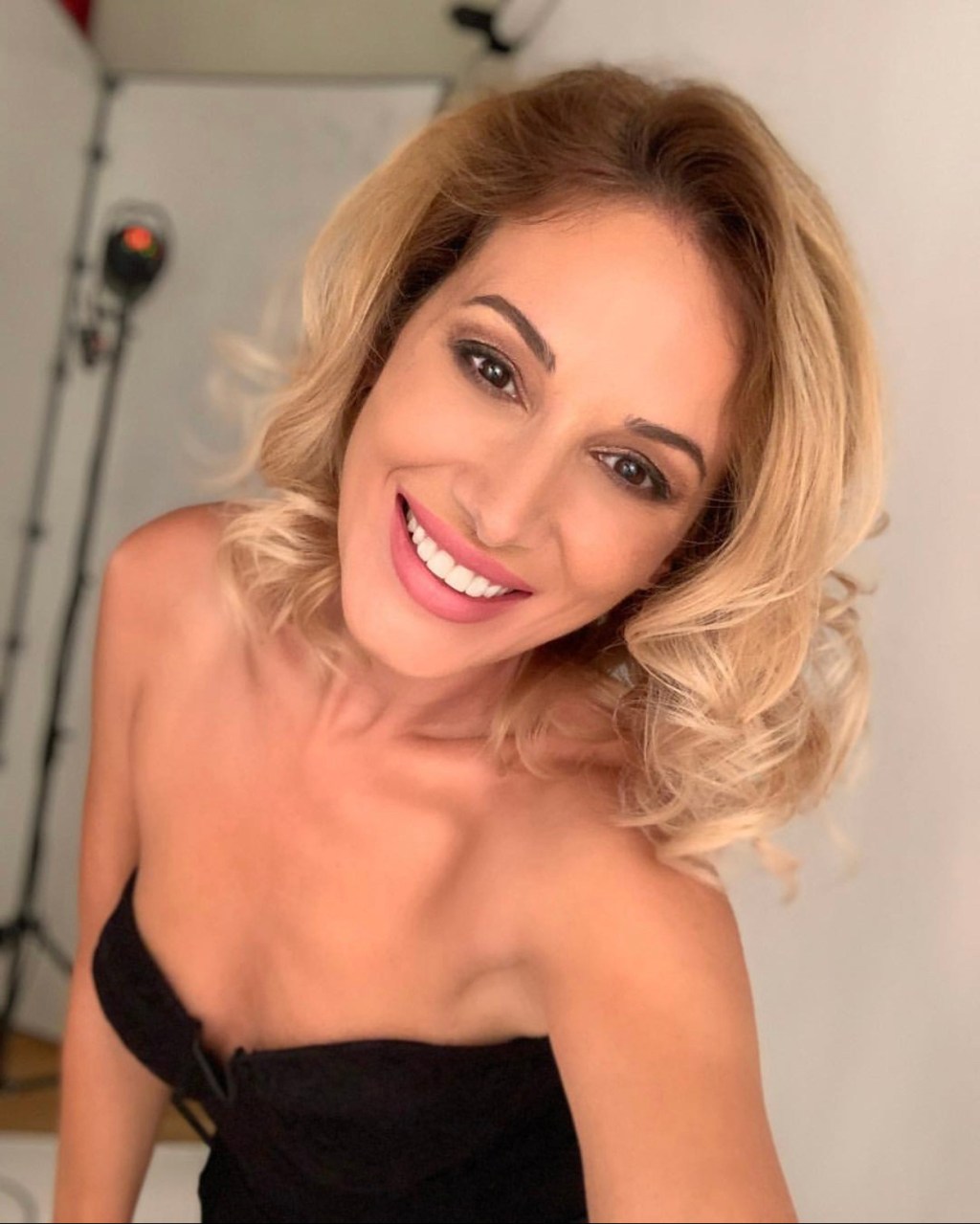 ZAMBESTE PENTRU CA&nbsp;POTI